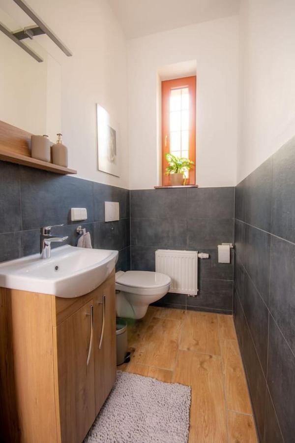 Villa Waldlust - 5 Sterne - 2 Schlafzimmer クアオルト・オイビン エクステリア 写真