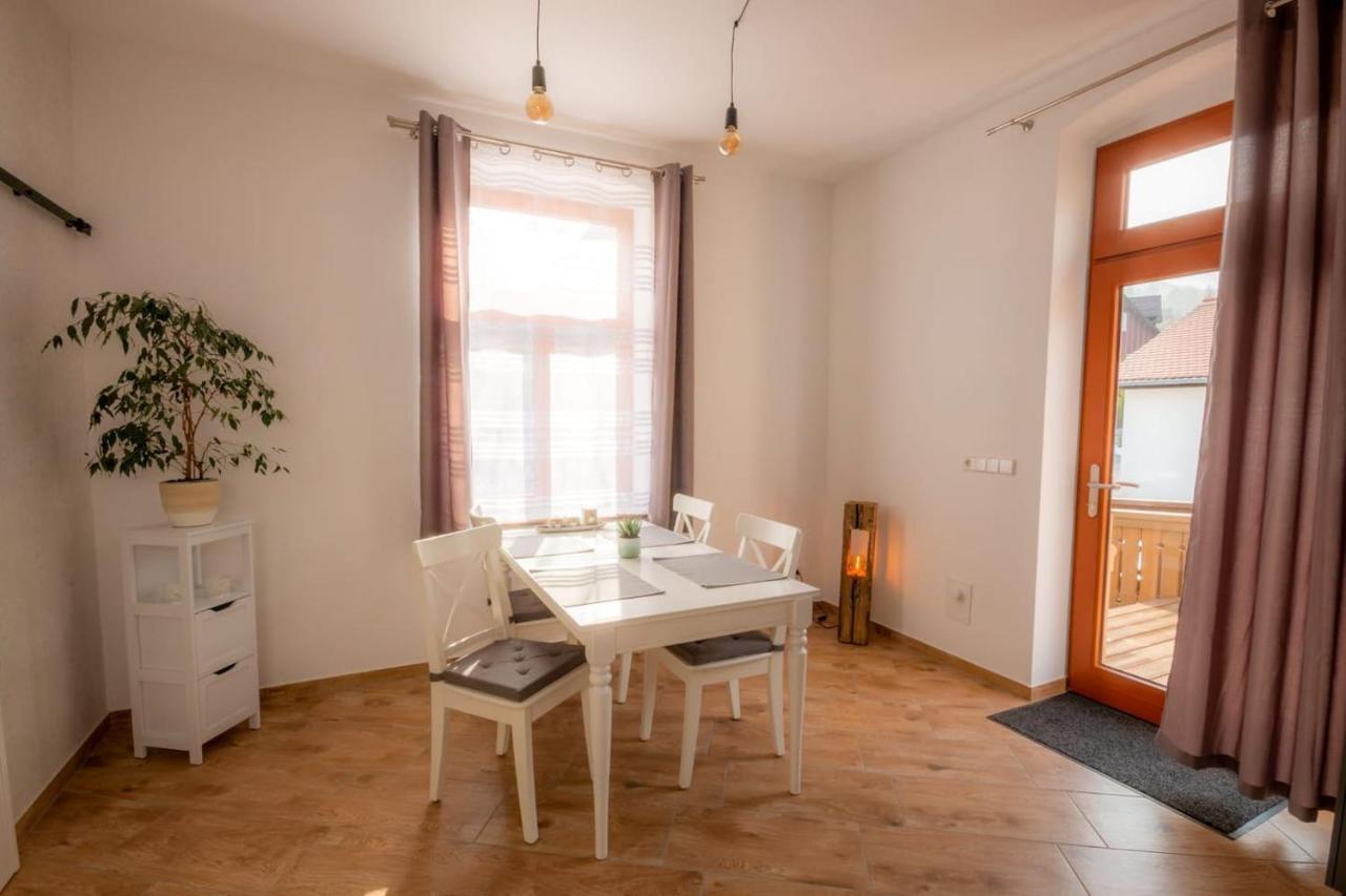 Villa Waldlust - 5 Sterne - 2 Schlafzimmer クアオルト・オイビン エクステリア 写真